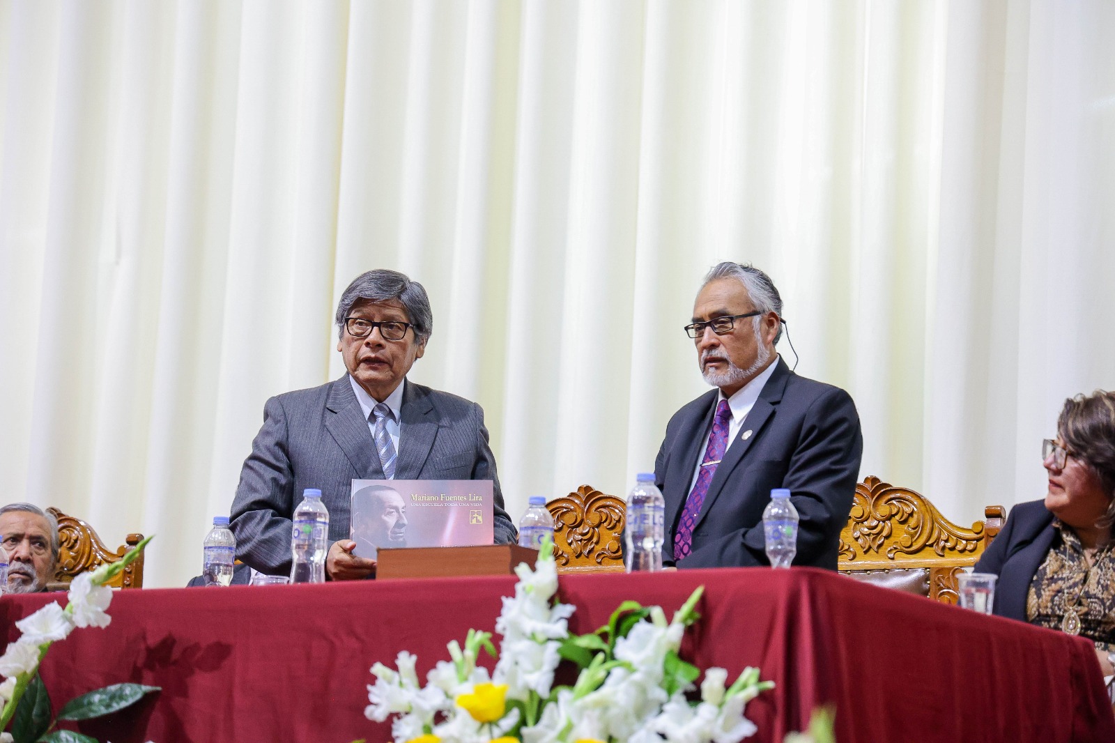 “MARIANO FUENTES LIRA: UNA ESCUELA, TODA UNA VIDA” EL LIBRO QUE TODO CUSQUEÑO, ESPECIALMENTE LOS DIEGUINOS, DEBEN DE LEER