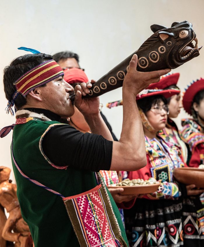 Estudiantes y docentes protagonizan “Expo Cerámica 2025” en la Universidad Nacional de Arte Diego Quispe Tito