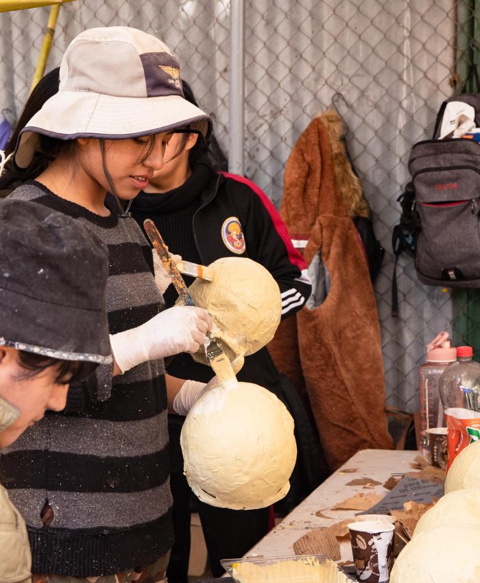 Docentes y estudiantes de Universidad de Arte preparan Alegorías para gran desfile en homenaje al Cusco