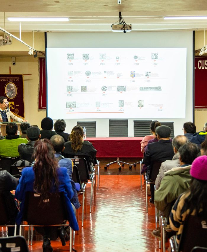 COMUNIDAD EDUCATIVA DE UNIVERSIDAD NACIONAL DE ARTE Y PUBLICO INVITADO PARTICIPÓ DE CONVERSATORIO EN HOMENAJE A MARIANO FUENTES LIRA