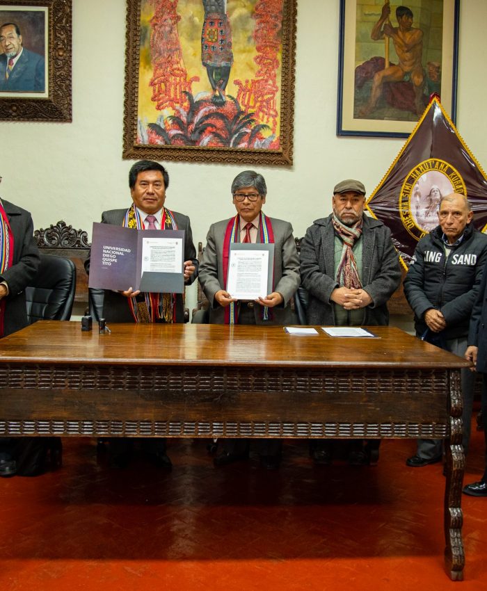 Universidad Nacional de Arte y Academia Mayor de la Lengua Quechua firman Convenio de colaboración para la promoción y preservación Cultural.