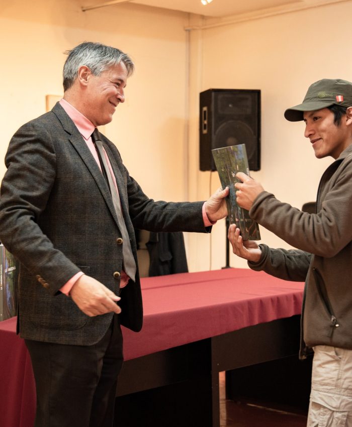 Presentan catálogo “La Amazonía Expuesta” en la Universidad Nacional de Arte Diego Quispe Tito