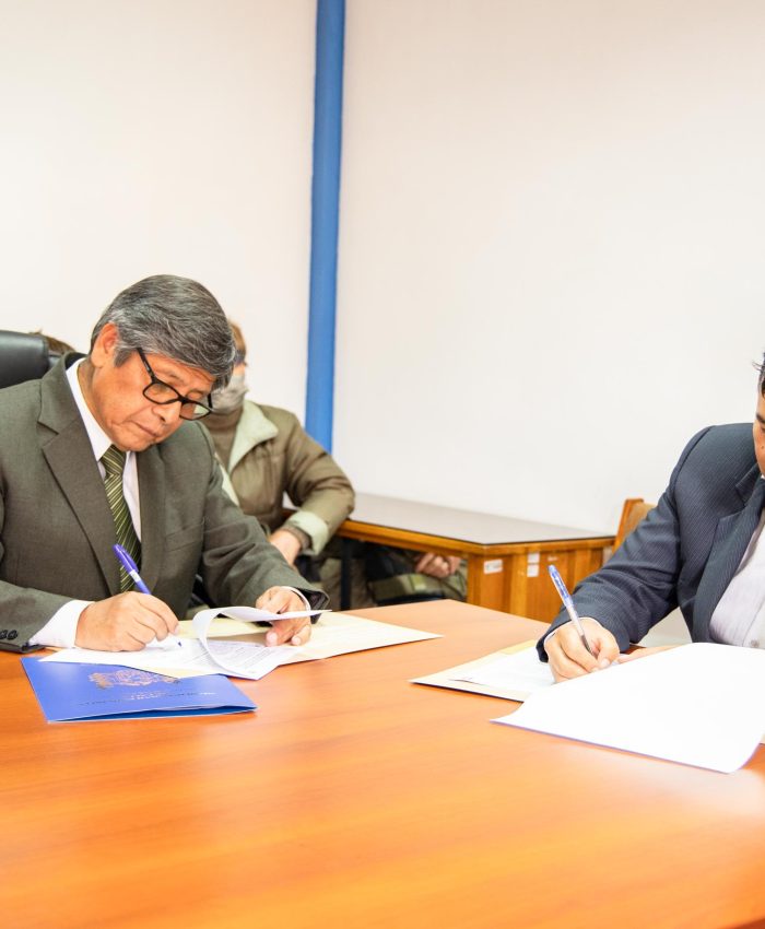 Universidad Nacional de Arte Diego Quispe Tito y Municipalidad de Calca consolidan alianza para el desarrollo educativo y social